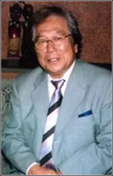 Takanobu Hozumi